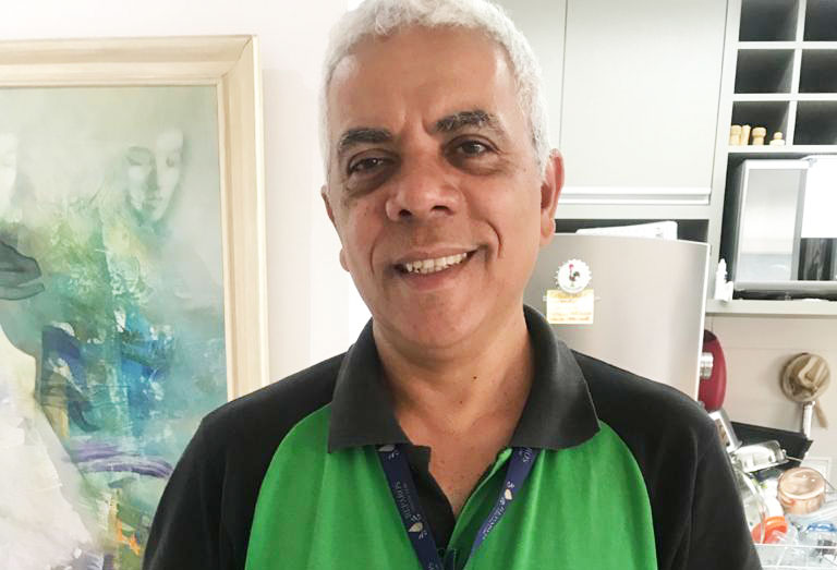 Ele conserta tudo na sua casa
