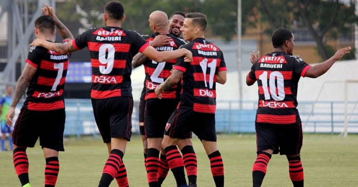 Oeste Barueri e Paraná se enfrentam nesta sexta-feira Oeste Barueri e Paraná se enfrentam nesta sexta-feira