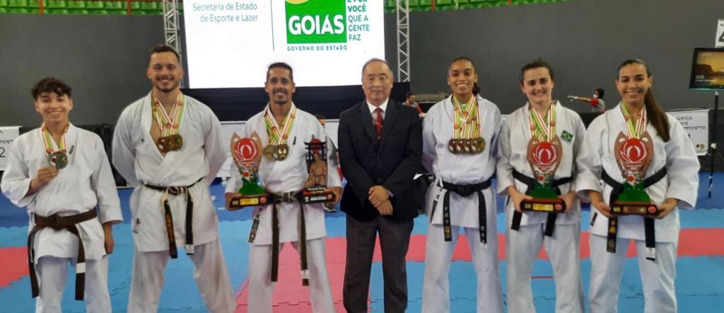 Karatecas de Barueri se destacam no Campeonato Brasileiro