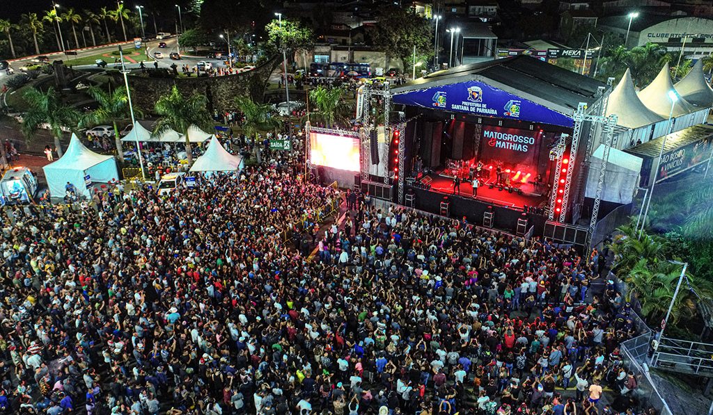 Show de aniversário da cidade reúne mais de 20 mil pessoas em Parnaíba