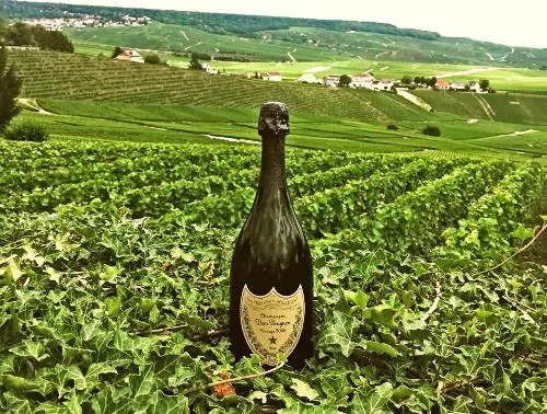 Dom Pérignon, a invenção de um dos vinhos mais famosos do mundo
