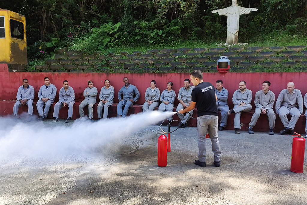 AREA realiza, com sucesso, o primeiro curso de brigada de incêndio do ano