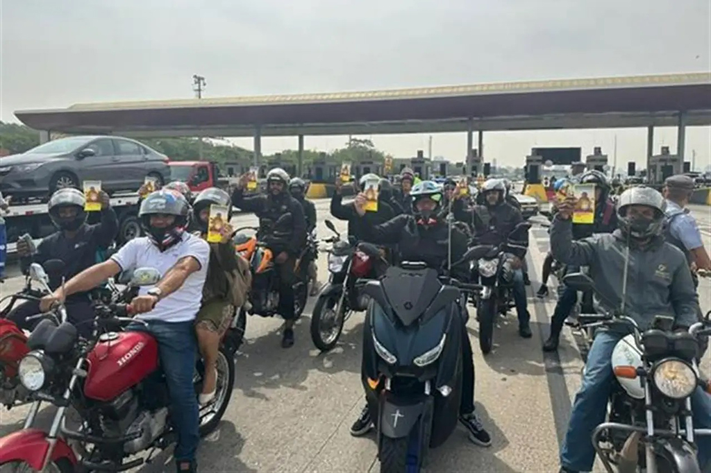 ViaOeste promove a “Parada de Segurança” para motociclistas em Osasco e Barueri ViaOeste promove a “Parada de Segurança” para motociclistas em Osasco e Barueri