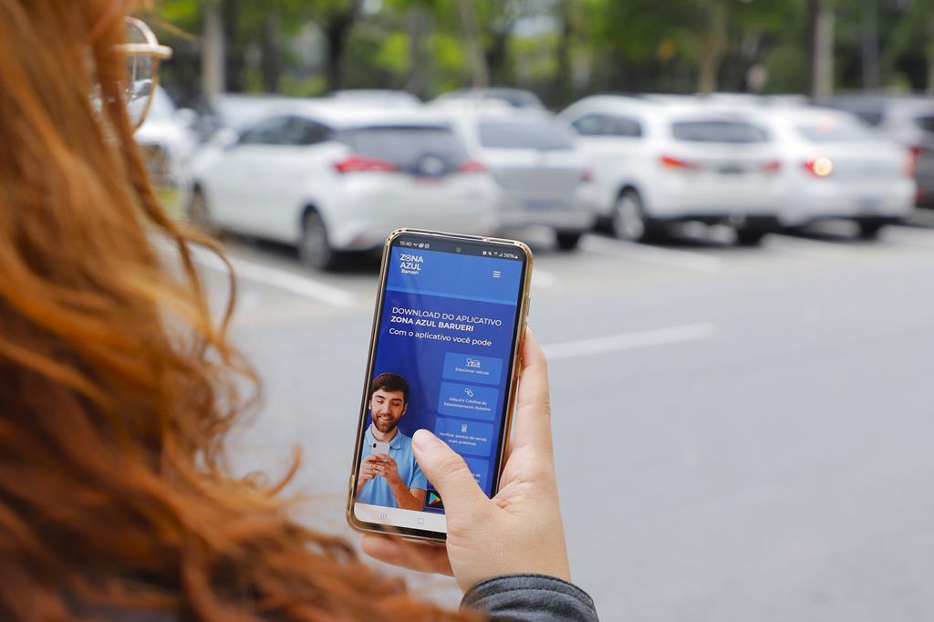 Barueri amplia Zona Azul com sistema digital Barueri amplia Zona Azul com sistema digital