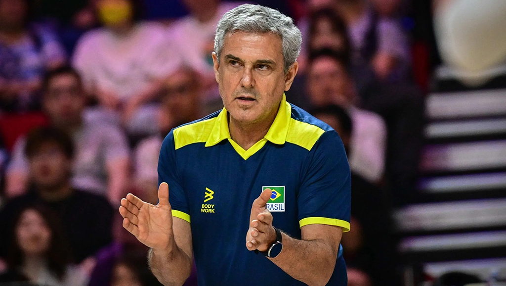 Zé Roberto celebra a permanência do elenco do Barueri para a Temporada 25/26 Zé Roberto celebra a permanência do elenco do Barueri para a Temporada 25/26