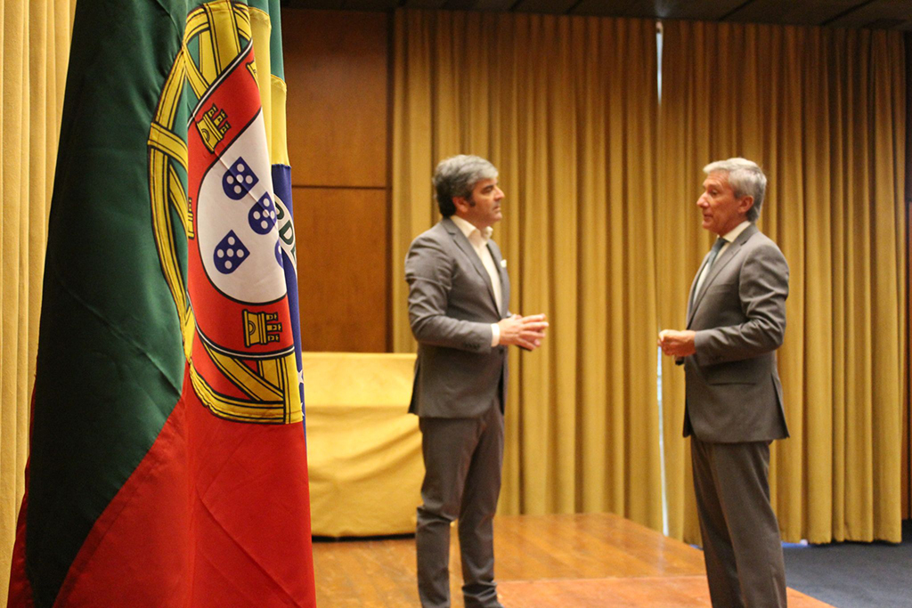 Entrevista realizada com Embaixador Luís Faro Ramos (Embaixador de Portugal no Brasil) Entrevista realizada com Embaixador Luís Faro Ramos (Embaixador de Portugal no Brasil)