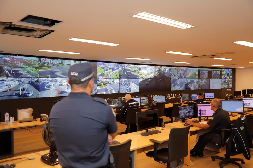 Barueri vira referência nacional em segurança com tecnologia e programas sociais