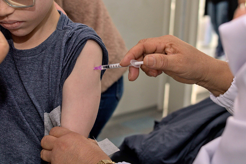 Cotia realiza ‘repescagem’ de vacinação contra HPV para jovens de 15 a 19 anos Cotia realiza ‘repescagem’ de vacinação contra HPV para jovens de 15 a 19 anos