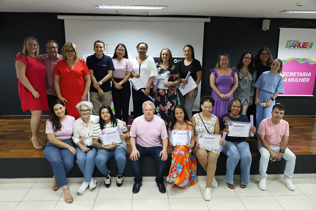Luft Logistics forma primeira turma de operadoras de empilhadeira em Barueri Luft Logistics forma primeira turma de operadoras de empilhadeira em Barueri