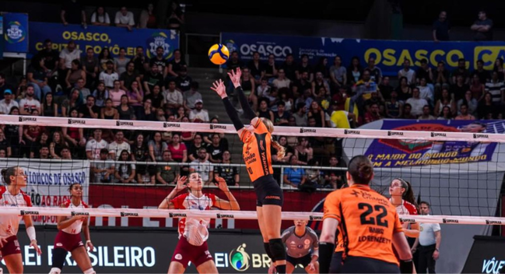 Osasco vence Barueri e segue invicto na Superliga Osasco vence Barueri e segue invicto na Superliga