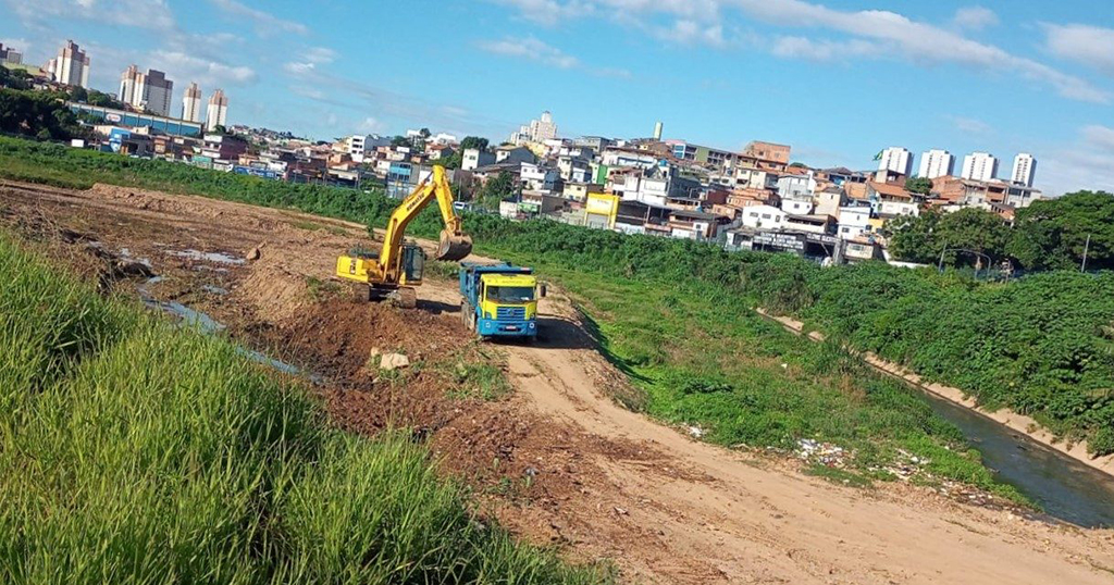 Rodoanel Oeste conclui limpeza de córregos e piscinões em Osasco e Carapicuíba para prevenir alagamentos Rodoanel Oeste conclui limpeza de córregos e piscinões em Osasco e Carapicuíba para prevenir alagamentos