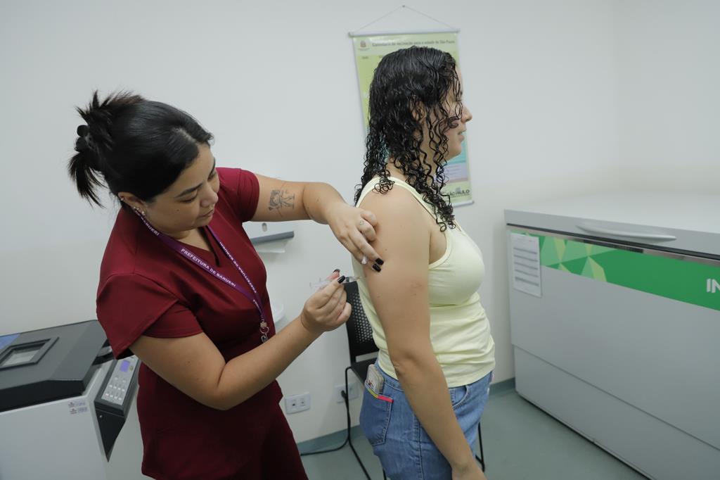 Barueri aplica 3.627 doses em mobilização de vacinação