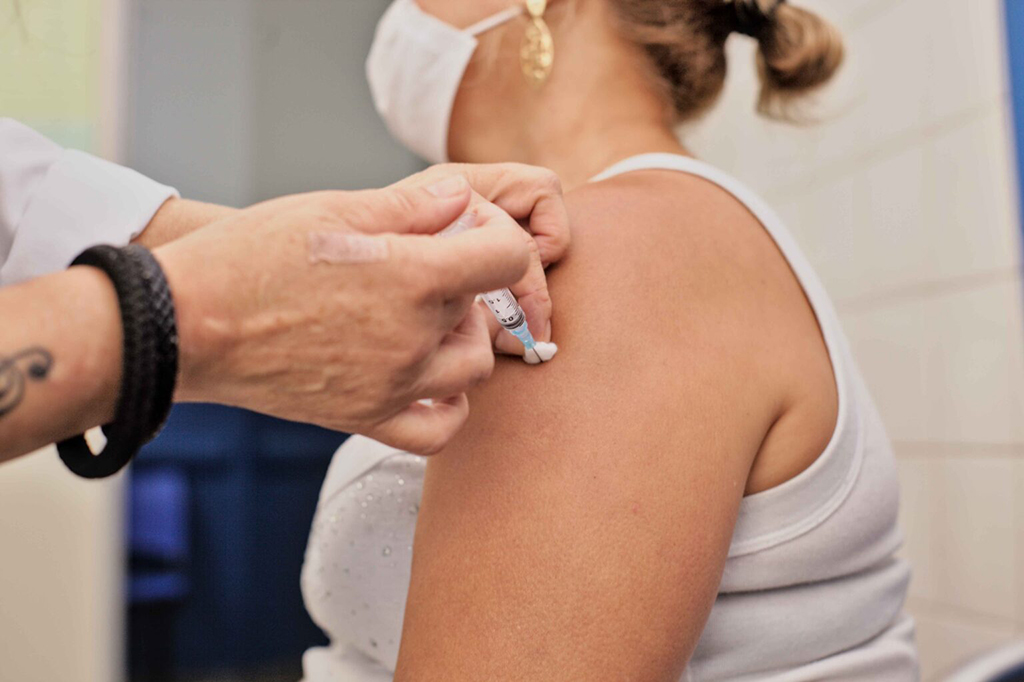 Cotia intensifica vacinação contra sarampo e febre amarela Cotia intensifica vacinação contra sarampo e febre amarela