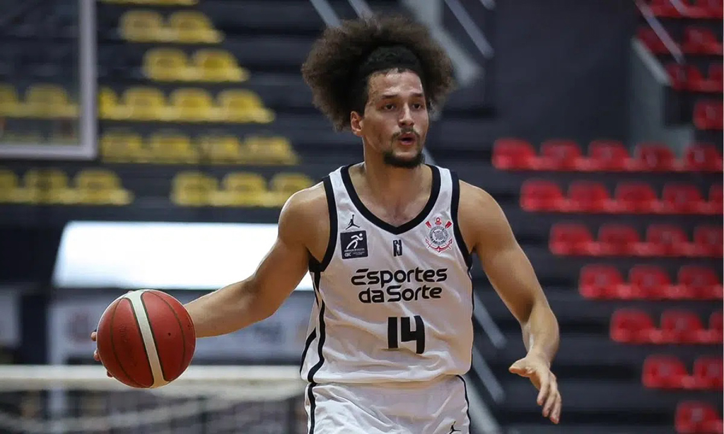 Corinthians vence Osasco por 111 a 96 e alcança 25ª vitória no NBB