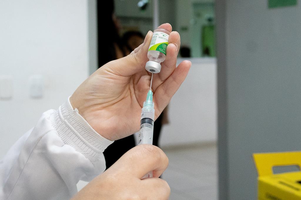 Barueri leva vacinação contra gripe aos bairros até 29 de maio