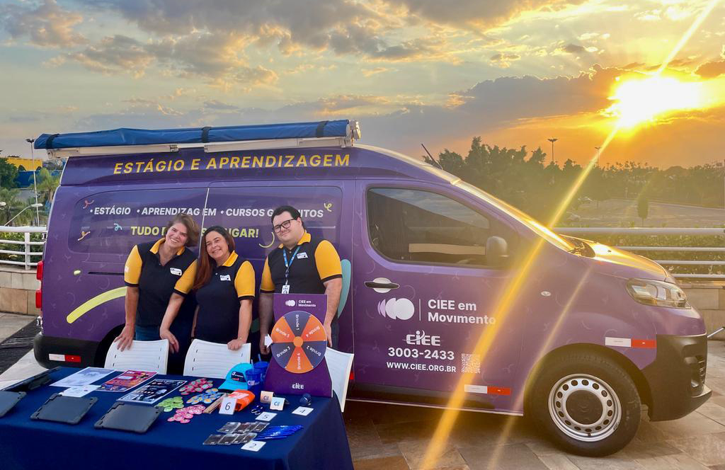 CIEE leva vagas de estágio e jovem aprendiz para bairros de Cotia