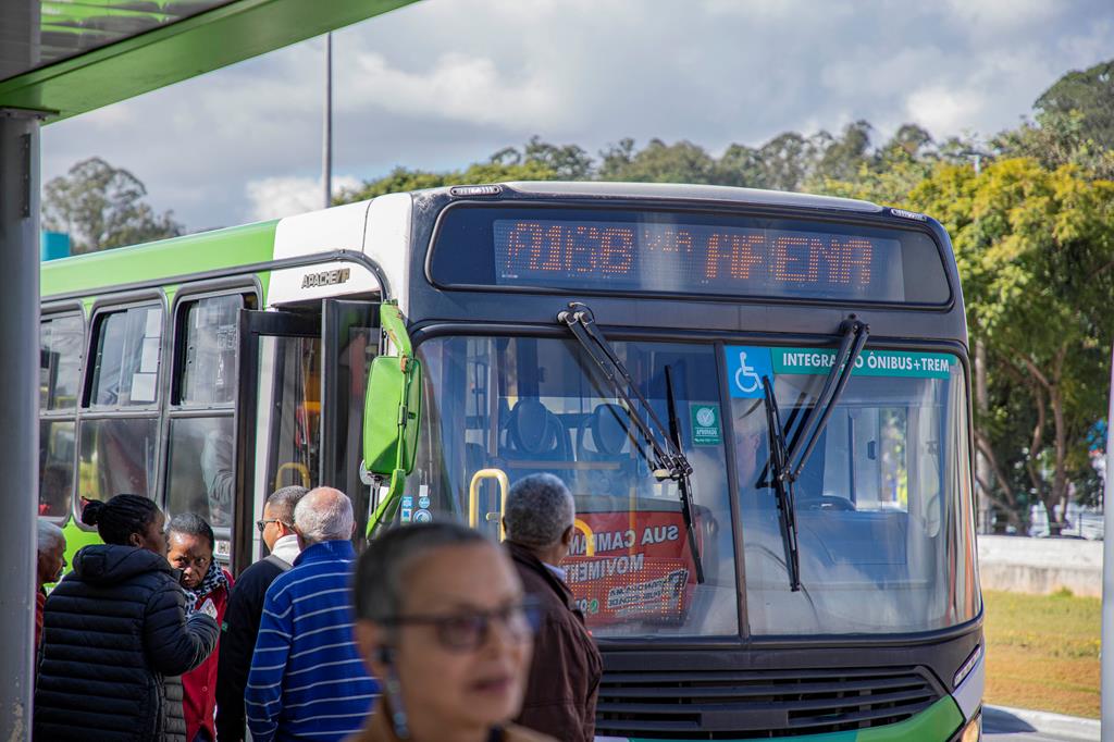 Barueri amplia atendimento de ônibus no Centro
